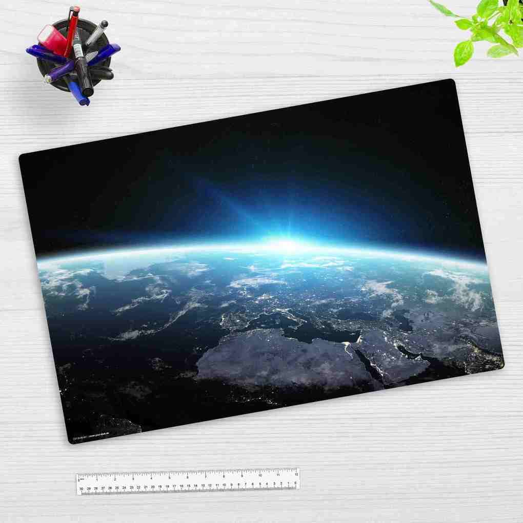 Cover-your-desk Schreibtischunterlage für Kinder und Erwachsene Erdkugel bei Nacht, aus hochwertigem Vinyl , 60 x 40 cm