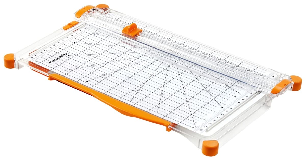 Fiskars Papierschneidemaschine SureCut Papierschneidemaschine A4 - Breite Base