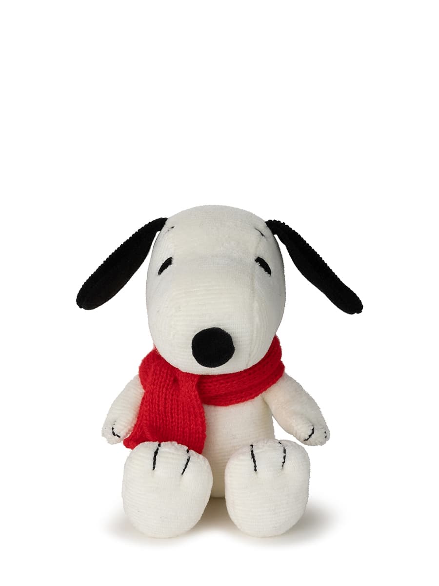 Snoopy with Scarf - 17 cm